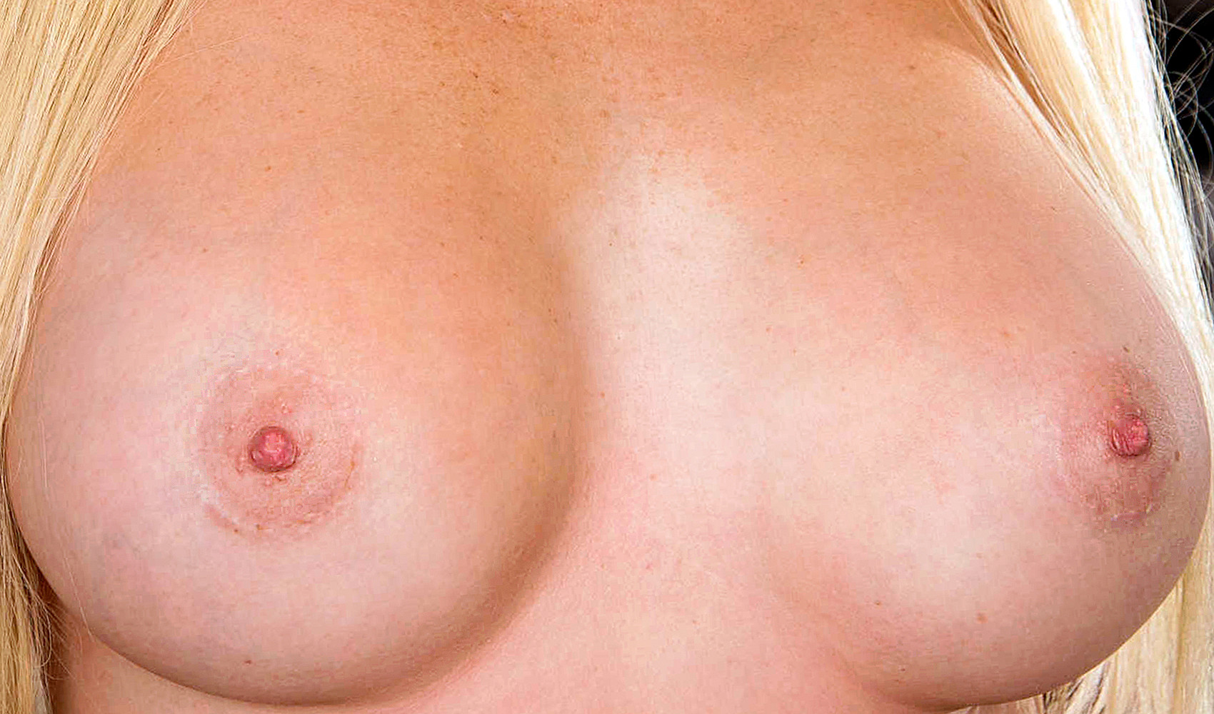 Nude Women Small Tits